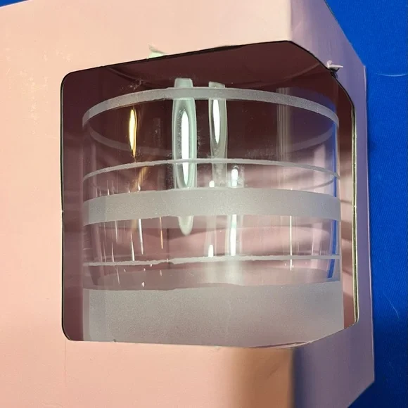 Kate Spade Hampton Street Etched Striped Whiskey Glasses Set of 2 NIB 12oz - Picture 3 of 8